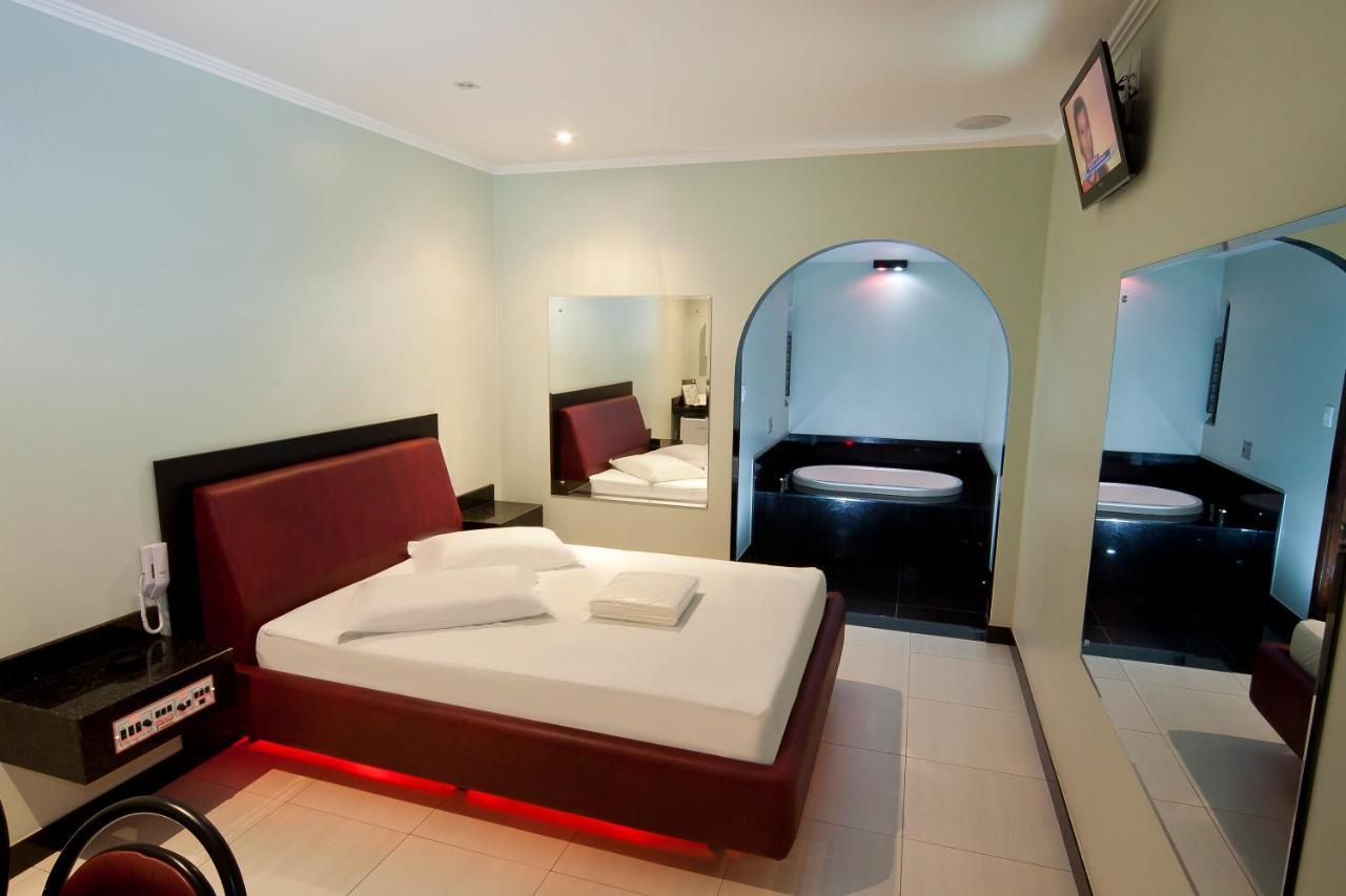 Love hotel 3 Peixinhos (adults Only)